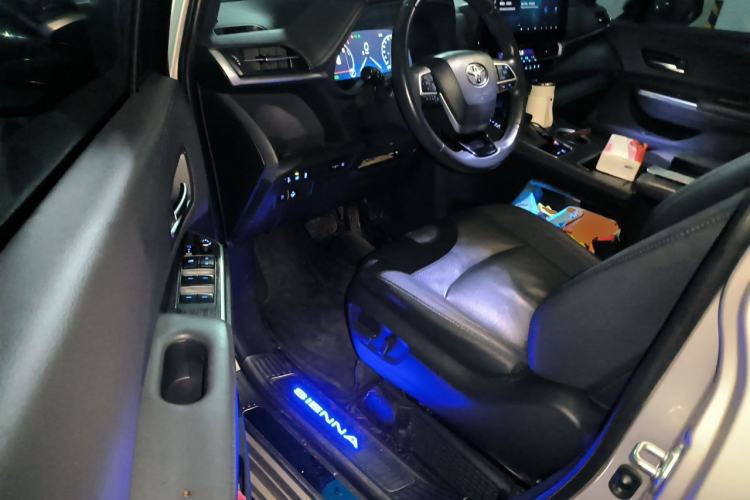 Used Toyota SIENNA 2021 2.5L Hybrid Ultimate Edition Driver Seat
