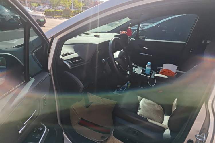 Used Toyota SIENNA 2021 2.5L Hybrid Platinum Edition Driver Seat