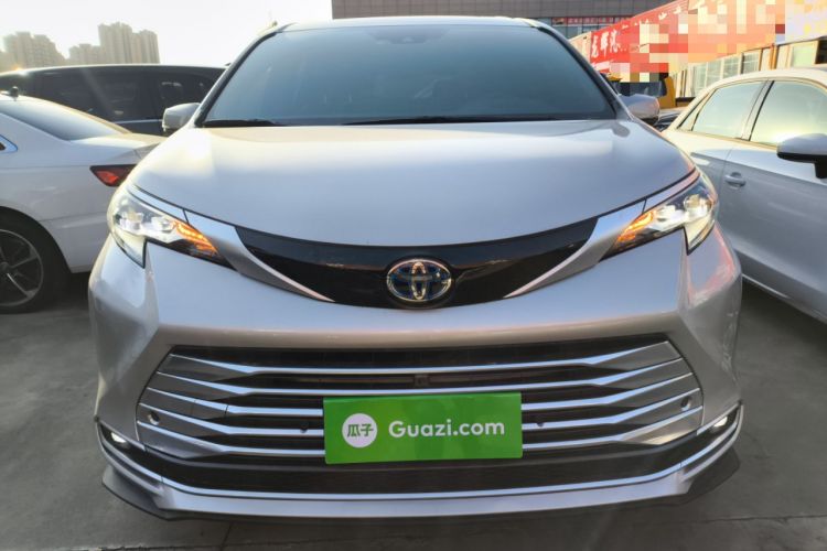 Used Toyota SIENNA 2021 2.5L Hybrid Platinum Edition Exterior 1