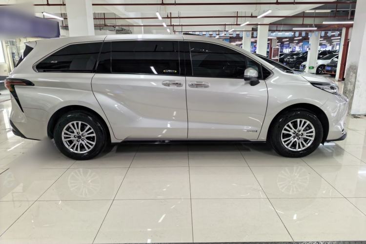 Used Toyota SIENNA 2021 2.5L Hybrid Luxury Edition Exterior 10