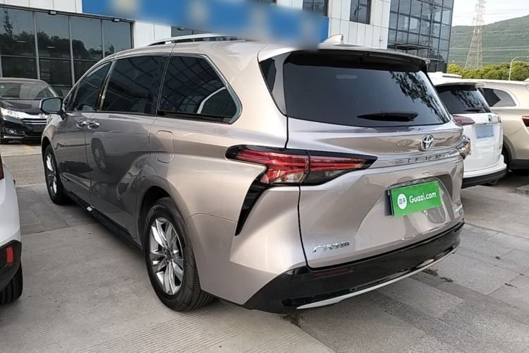 Used Toyota SIENNA 2021 2.5L Hybrid Ultimate Edition Exterior 2