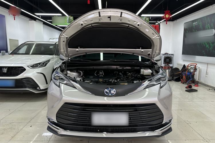 Used Toyota SIENNA 2021 2.5L Hybrid Comfort Edition Exterior 2