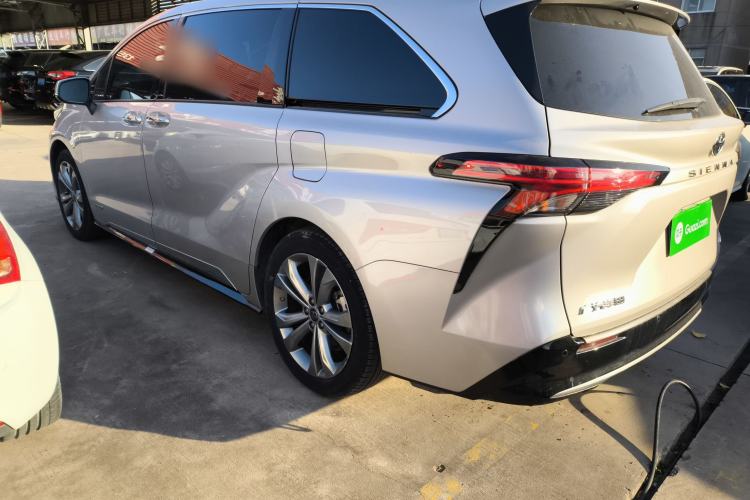 Used Toyota SIENNA 2021 2.5L Hybrid Platinum Edition Exterior 3