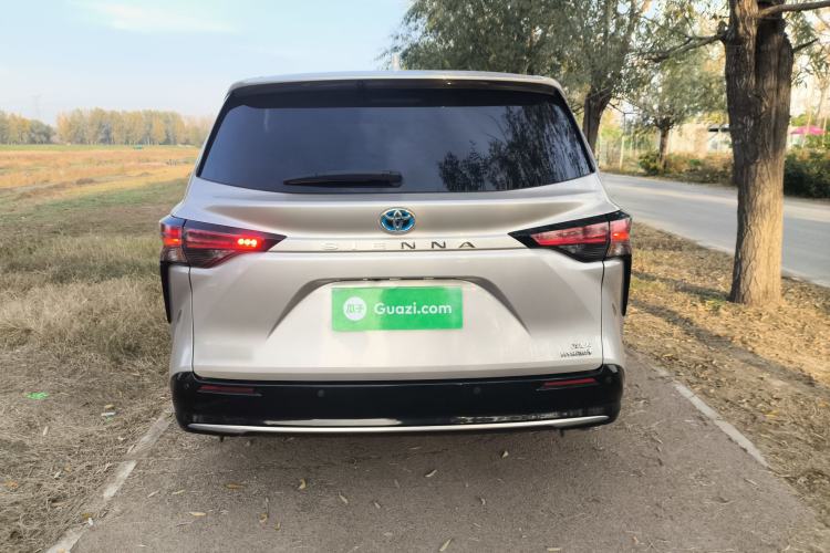Used Toyota SIENNA 2021 2.5L Hybrid Luxury Edition Exterior 4