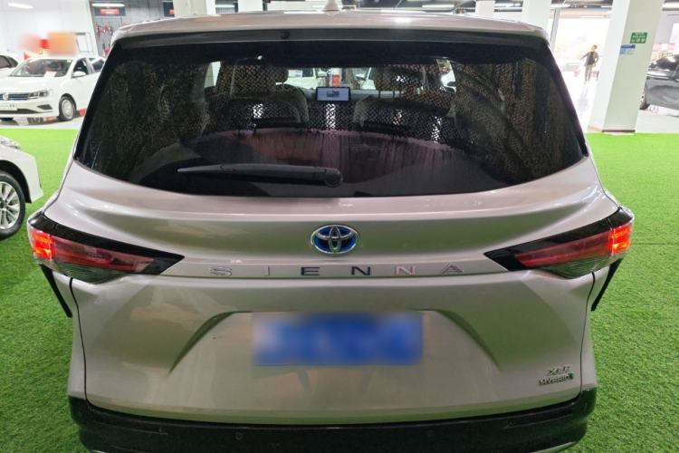 Used Toyota SIENNA 2021 2.5L Hybrid Luxury Edition Exterior 4