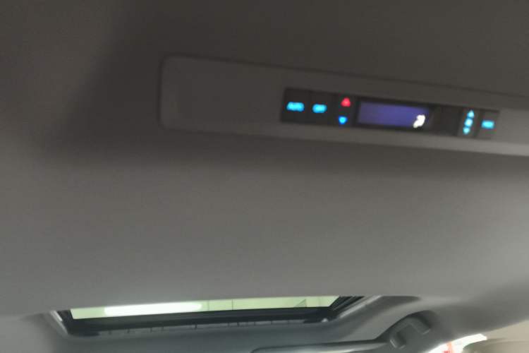Used Toyota SIENNA 2021 2.5L Hybrid Luxury Edition Headliner