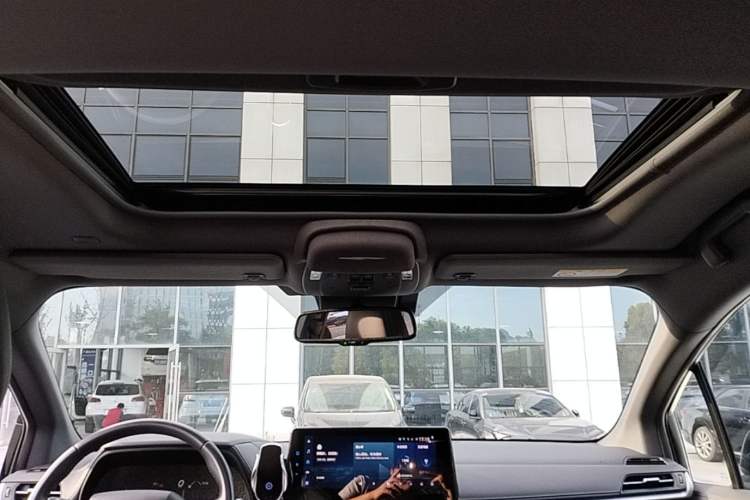Used Toyota SIENNA 2021 2.5L Hybrid Ultimate Edition Headliner