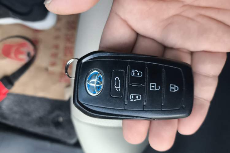 Used Toyota SIENNA 2021 2.5L Hybrid Luxury Edition Interior 1