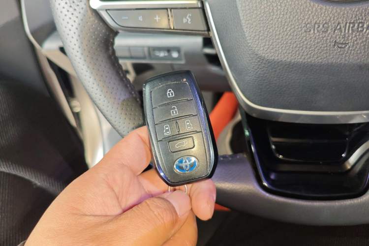 Used Toyota SIENNA 2021 2.5L Hybrid Ultimate Edition Interior 1