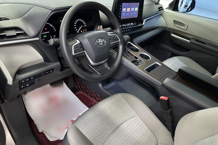 Used Toyota SIENNA 2021 2.5L Hybrid Comfort Edition Interior 5