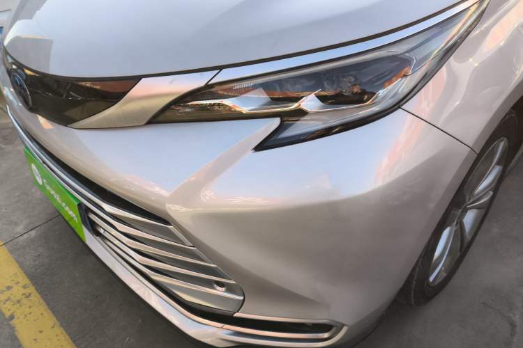 Used Toyota SIENNA 2021 2.5L Hybrid Platinum Edition Left Front Headlight