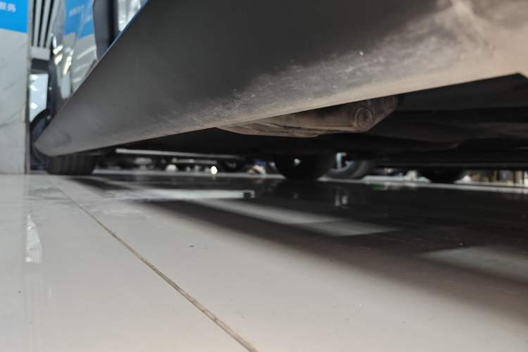 Used Toyota SIENNA 2021 2.5L Hybrid Platinum Edition Left Side Sill