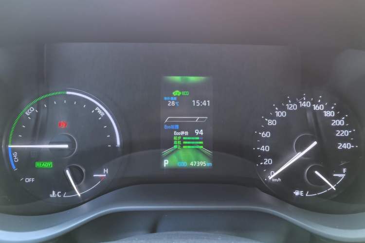 Used Toyota SIENNA 2021 2.5L Hybrid Comfort Edition Odometer Close Up