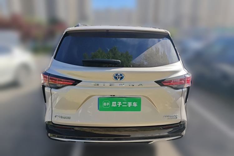 Used Toyota SIENNA 2021 2.5L Hybrid Platinum Edition Rear