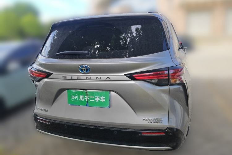 Used Toyota SIENNA 2021 2.5L Hybrid Platinum Edition Rear