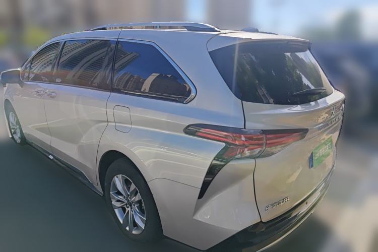 Used Toyota SIENNA 2021 2.5L Hybrid Platinum Edition Rear Left 45 Deg