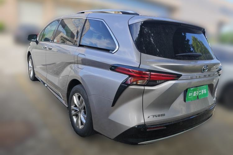 Used Toyota SIENNA 2021 2.5L Hybrid Platinum Edition Rear Left 45 Deg