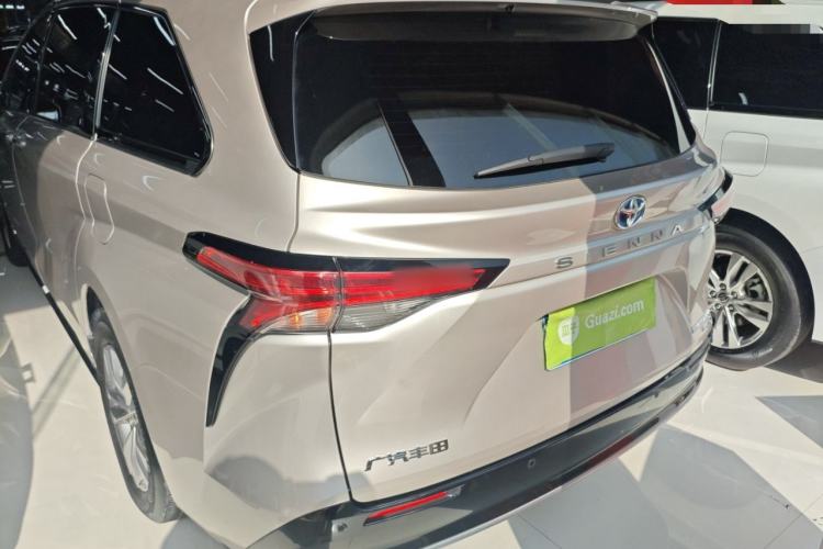Used Toyota SIENNA 2021 2.5L Hybrid Ultimate Edition Rear
