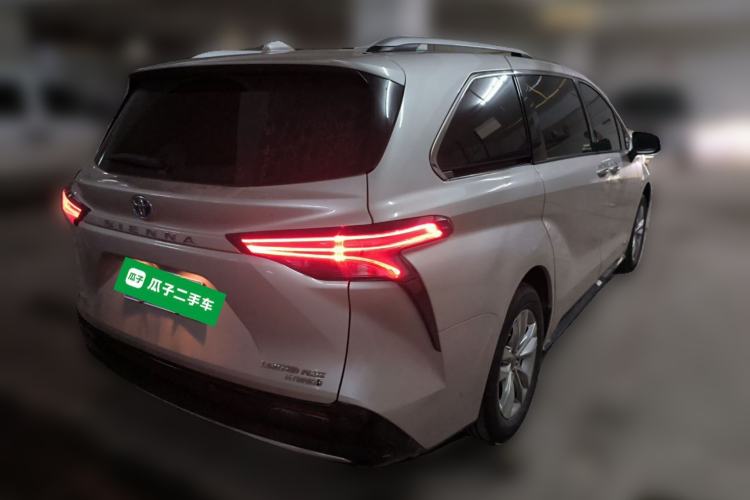 Used Toyota SIENNA 2021 2.5L Hybrid Ultimate Edition Rear Right 45 Deg
