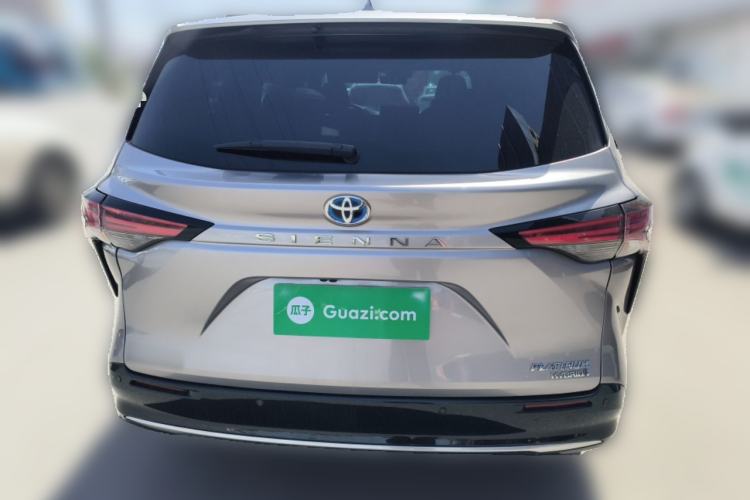 Used Toyota SIENNA 2021 2.5L Hybrid Platinum Edition Rear