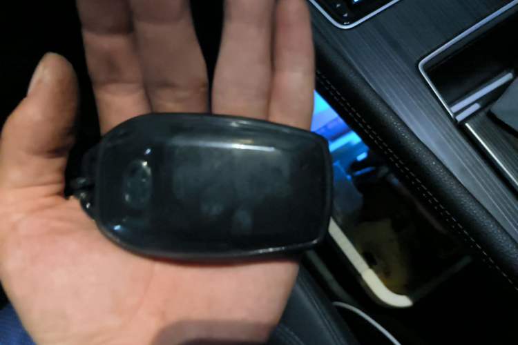 Used Toyota SIENNA 2021 2.5L Hybrid Ultimate Edition Vehicle Key