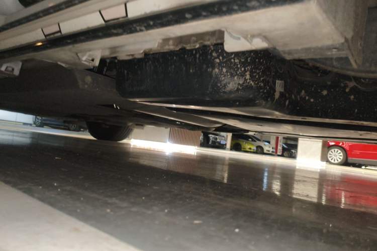 Used Toyota SIENNA  Chassis Rear Left