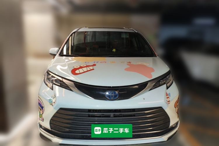 Used Toyota SIENNA  Front