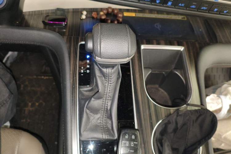 Used Toyota SIENNA  Gear Lever