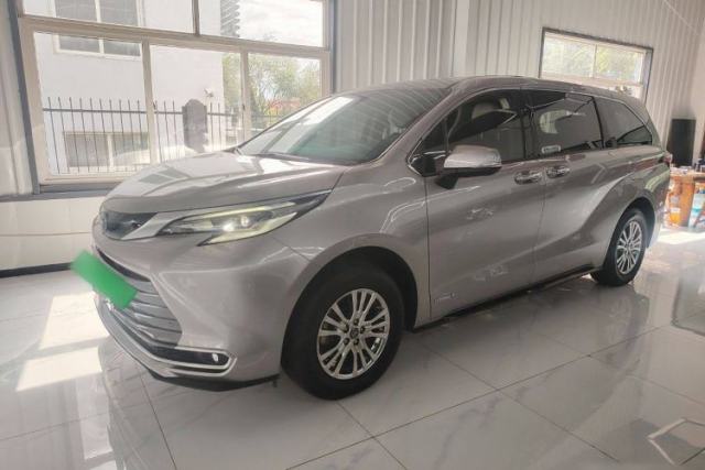 Used Toyota SIENNA 2021 2.5L Hybrid Premium Edition