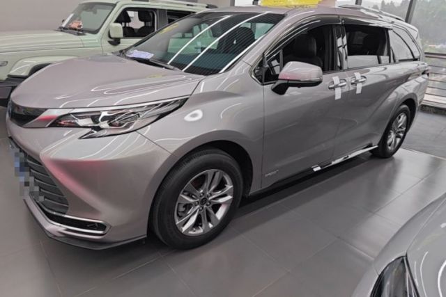 Used Toyota SIENNA 2021 2.5L Hybrid Ultimate Edition