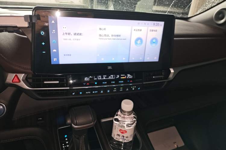 Used Toyota SIENNA 2021 2.5L Hybrid Platinum Edition Audio And AC Panel
