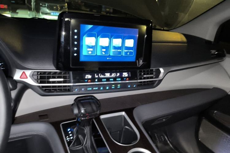 Used Toyota SIENNA 2021 2.5L Hybrid Comfort Edition Audio And AC Panel