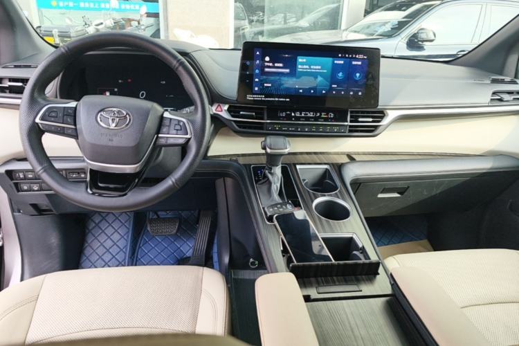 Used Toyota SIENNA 2021 2.5L Hybrid Ultimate Edition Center Console