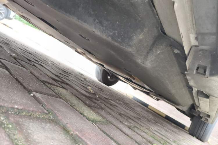 Used Toyota SIENNA 2021 2.5L Hybrid Premium Edition Chassis Front Left