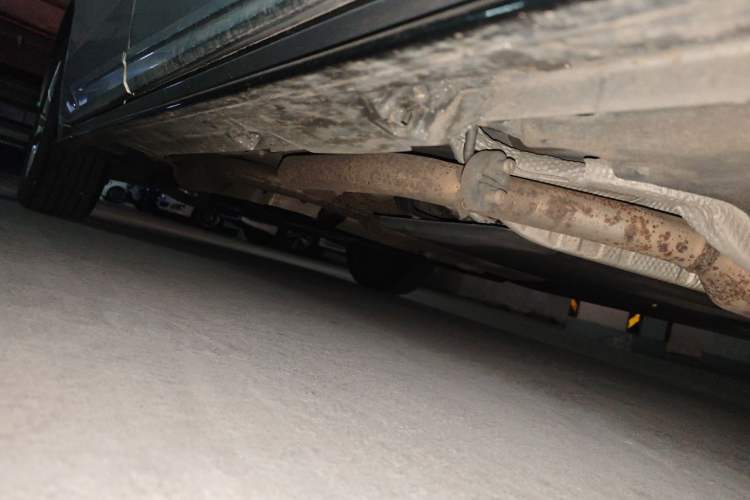 Used Toyota SIENNA 2021 2.5L Hybrid Platinum Edition Chassis Front Right