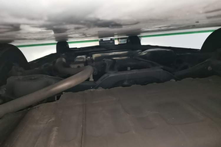 Used Toyota SIENNA 2021 2.5L Hybrid Platinum Edition Chassis Rear