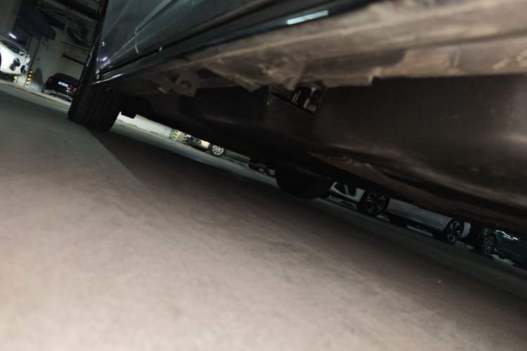 Used Toyota SIENNA 2021 2.5L Hybrid Platinum Edition Chassis Rear Left