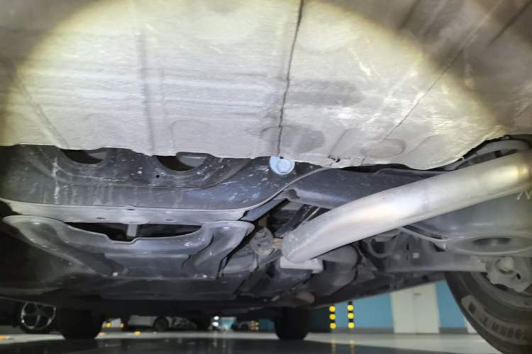 Used Toyota SIENNA 2021 2.5L Hybrid Comfort Edition Chassis Rear