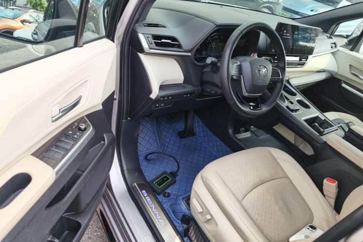 Used Toyota SIENNA 2021 2.5L Hybrid Ultimate Edition Driver Seat
