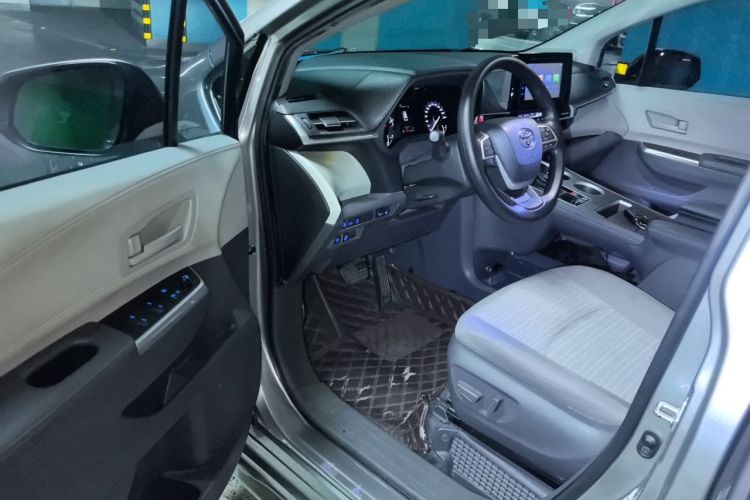 Used Toyota SIENNA 2021 2.5L Hybrid Comfort Edition Driver Seat