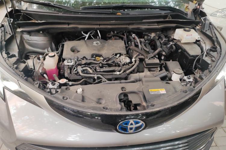 Used Toyota SIENNA 2021 2.5L Hybrid Ultimate Edition Engine Bay