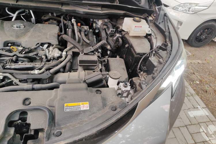 Used Toyota SIENNA 2021 2.5L Hybrid Ultimate Edition Engine Bay Left