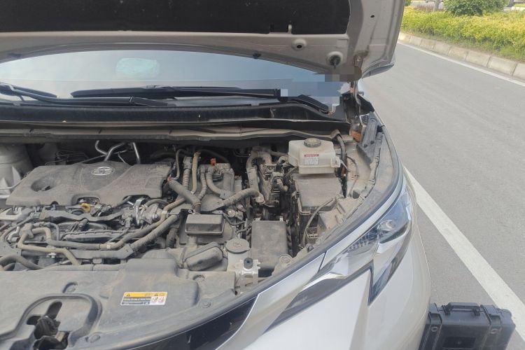 Used Toyota SIENNA 2021 2.5L Hybrid Luxury Edition Engine Bay Left