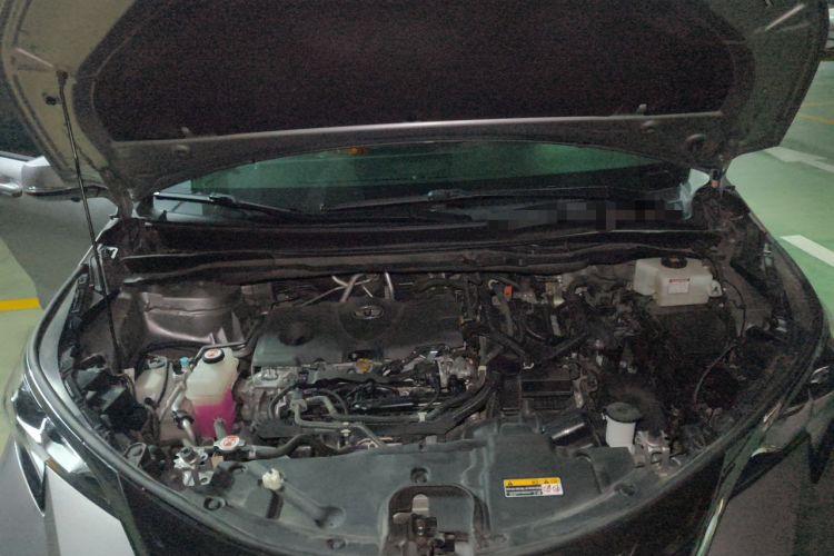 Used Toyota SIENNA 2021 2.5L Hybrid Comfort Edition Engine Bay