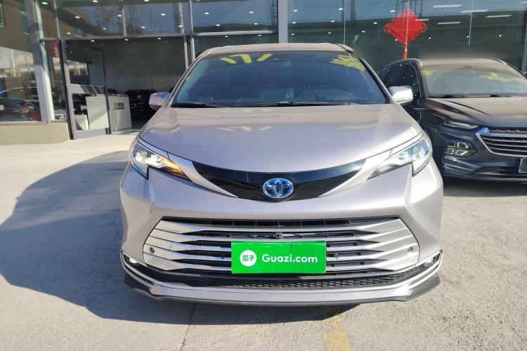 Used Toyota SIENNA 2021 2.5L Hybrid Platinum Edition Exterior 1