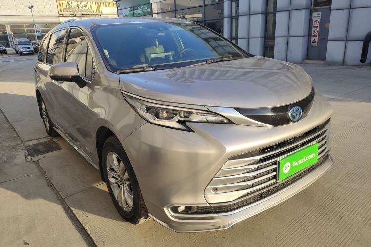 Used Toyota SIENNA 2021 2.5L Hybrid Platinum Edition Exterior 2