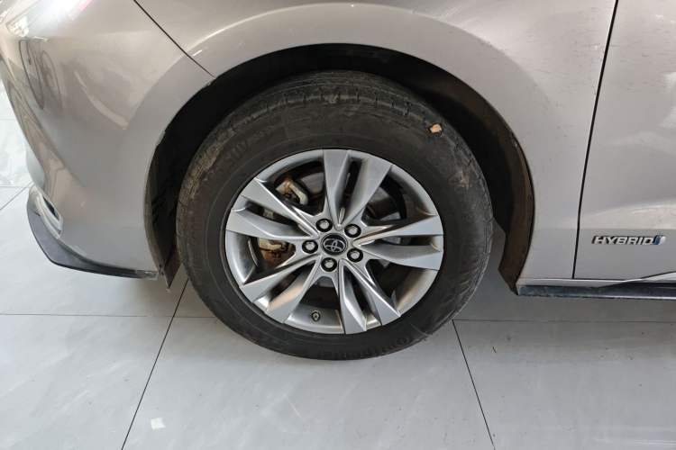 Used Toyota SIENNA 2021 2.5L Hybrid Platinum Edition Exterior 2