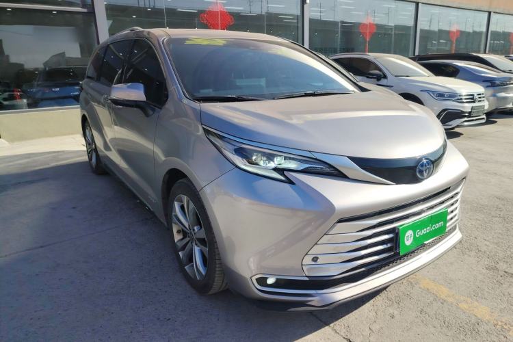 Used Toyota SIENNA 2021 2.5L Hybrid Platinum Edition Exterior 2