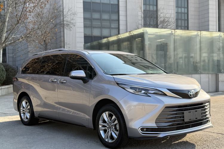 Used Toyota SIENNA 2021 2.5L Hybrid Ultimate Edition Exterior 2