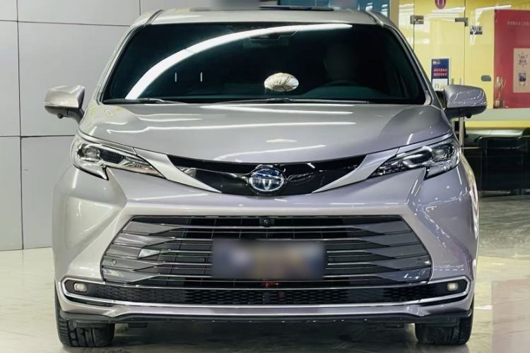 Used Toyota SIENNA 2021 2.5L Hybrid Premium Edition Exterior 4